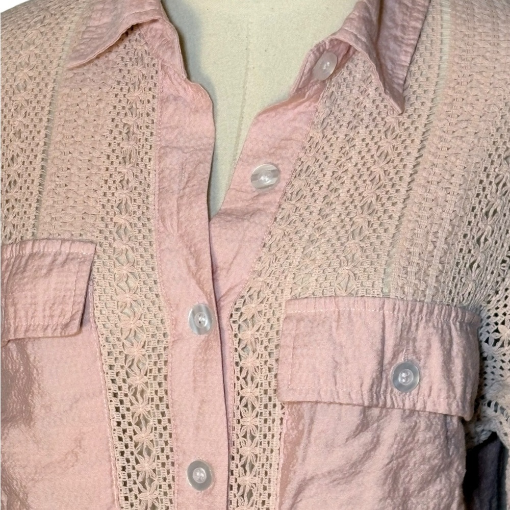 Southern Grace Light Pink Lace Button-Down Shirt S Romantic - Picture 2 of 8